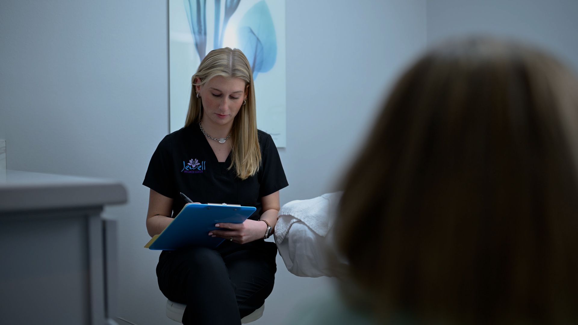 Jewell Wellness Center provider conducting a personalized consultation